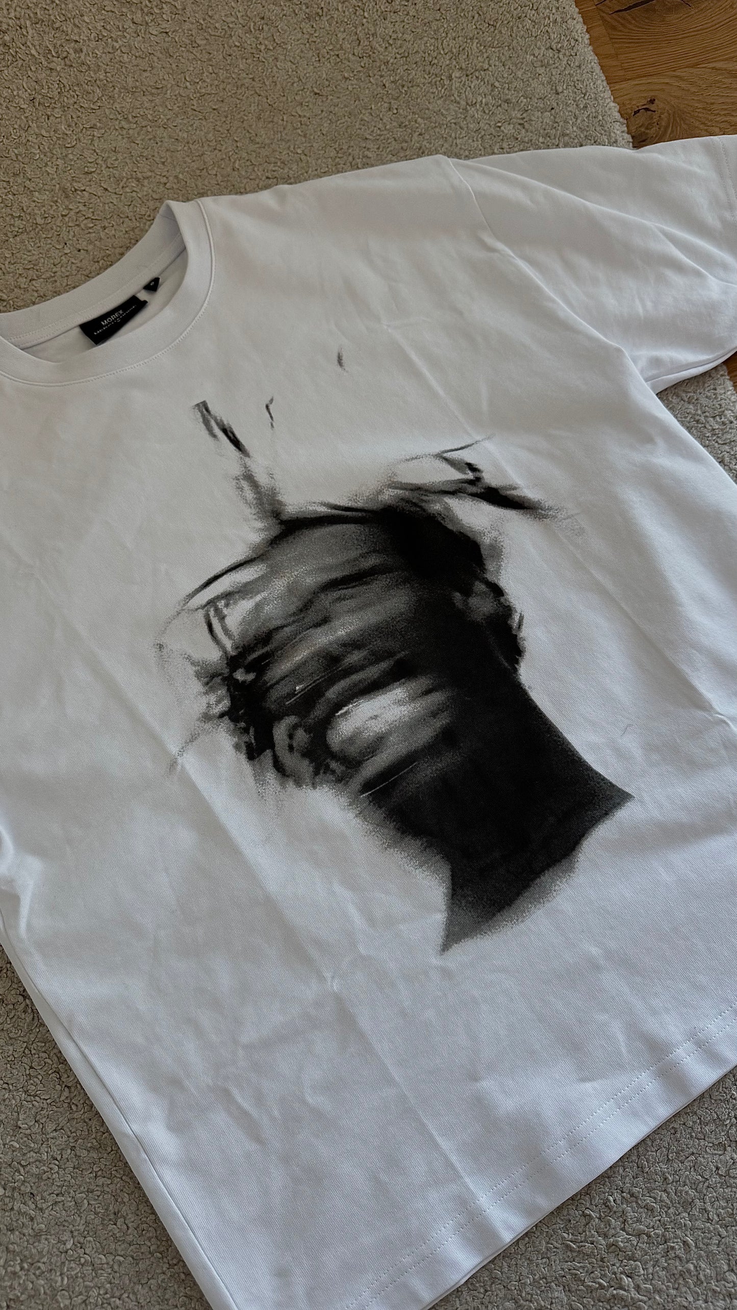 TRAVIS TEE